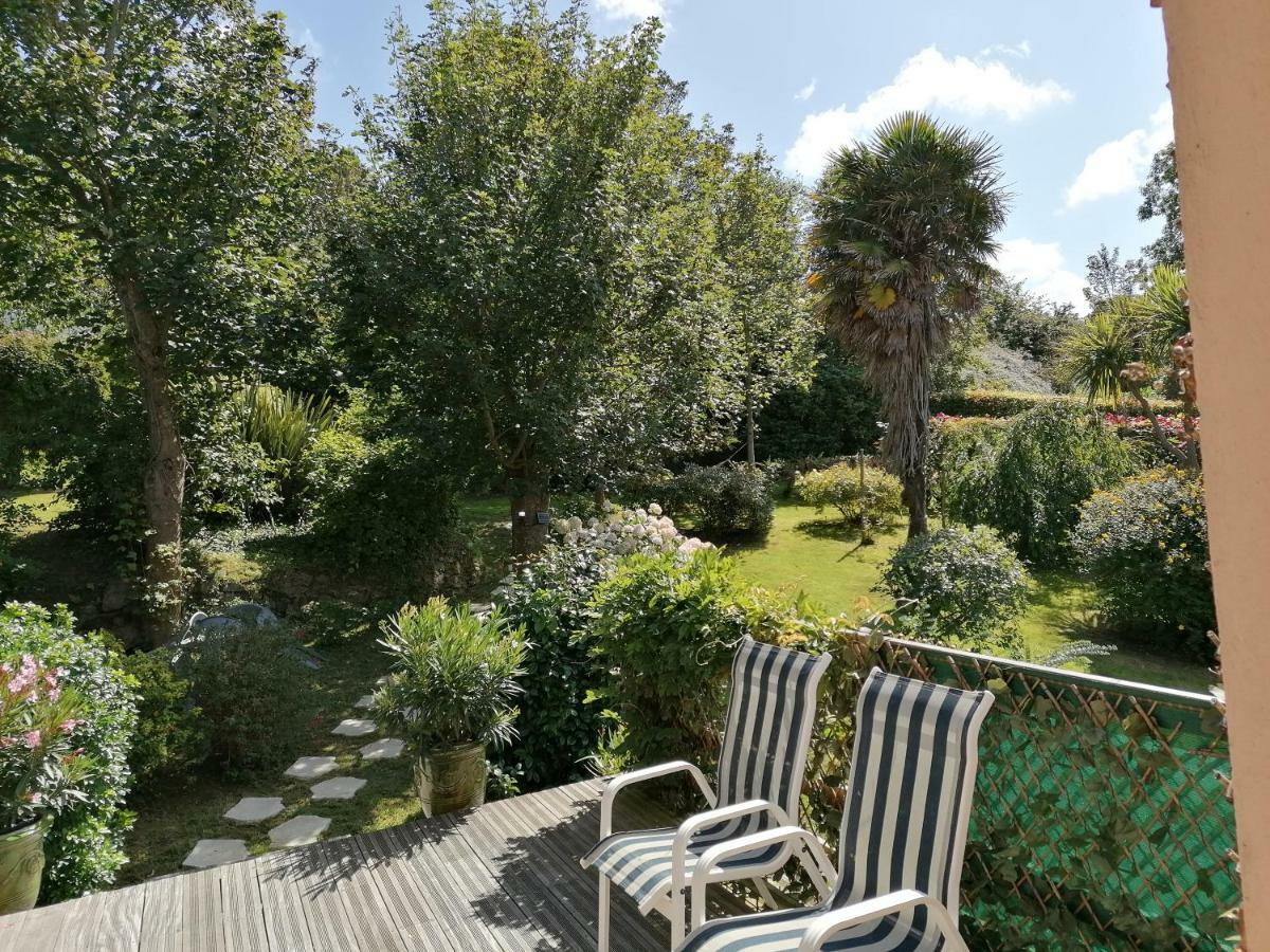 Logement En Campagne Urville-Nacqueville 외부 사진